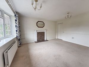 Lounge- click for photo gallery